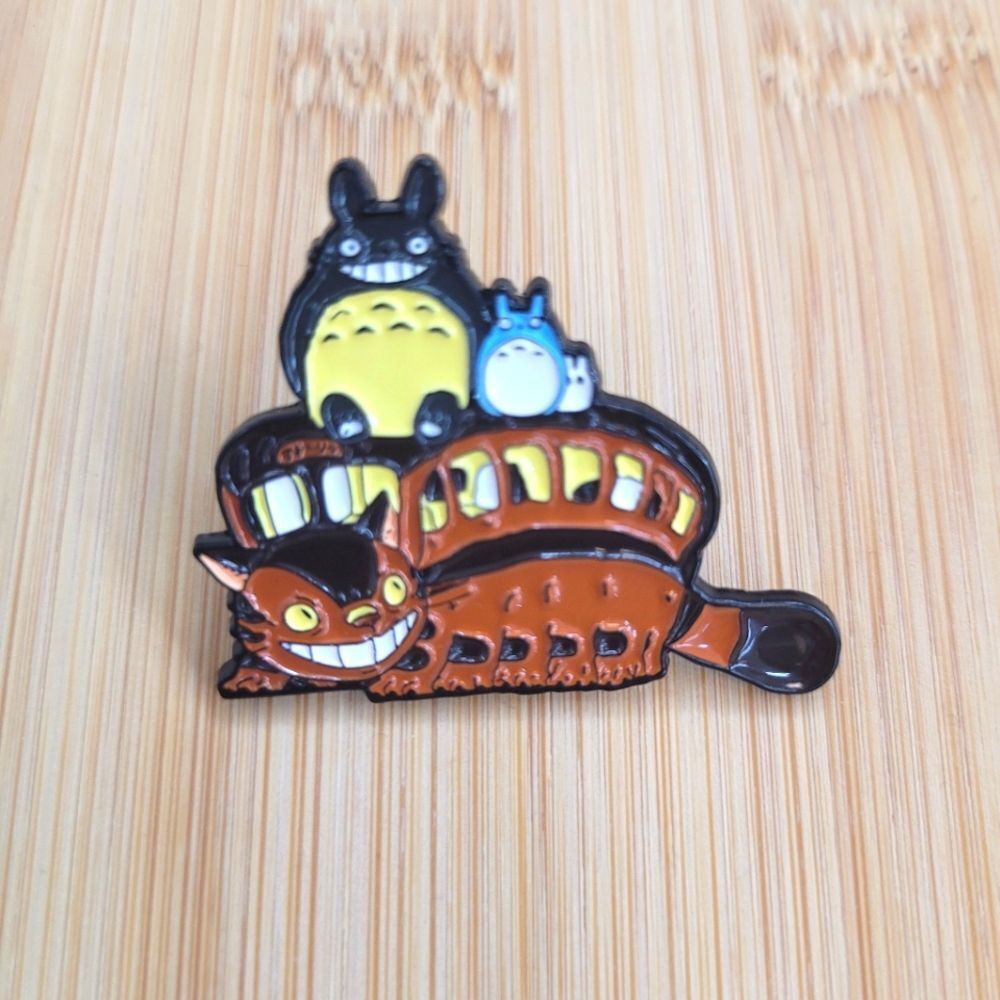 2/$20 Brand New My Neighbor Totoro Pin Brooch Cat Bus Family